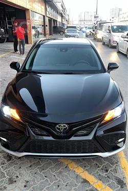 تۆیۆتا کامری